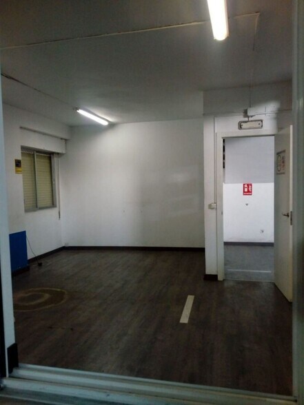 Avenida Hacienda San Antonio, SEVILLA, Sevilla à louer - Photo du bâtiment - Image 2 de 7