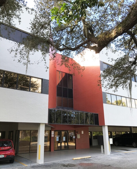 3745 Broadway, Fort Myers, FL for lease - Building Photo - Image 1 of 3