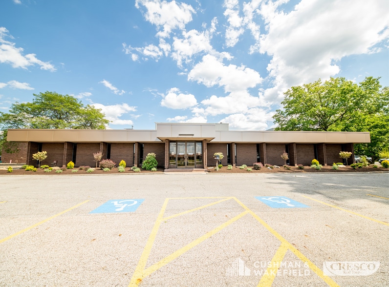 4445 Allen Rd, Stow, OH for sale - Building Photo - Image 2 of 9