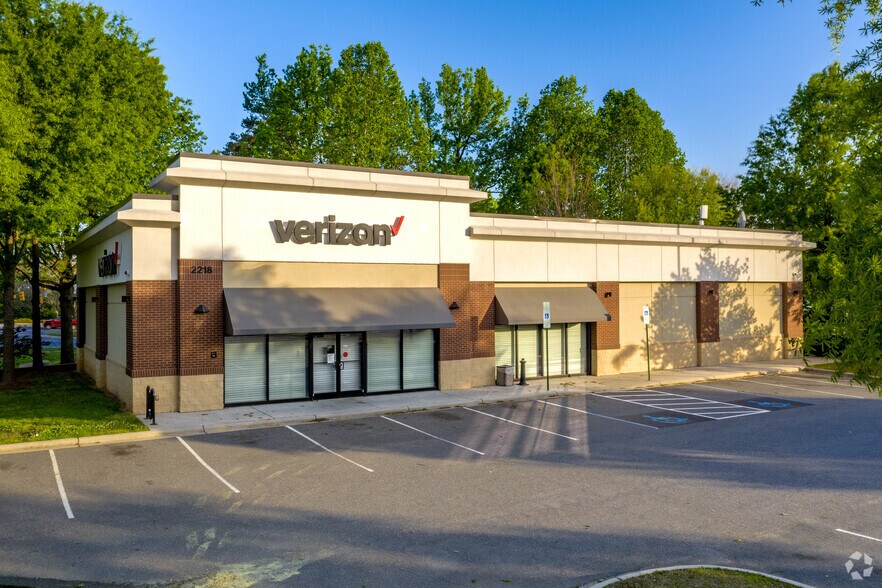 2218 Matthews Township Pky, Matthews, NC for sale - Primary Photo - Image 1 of 10