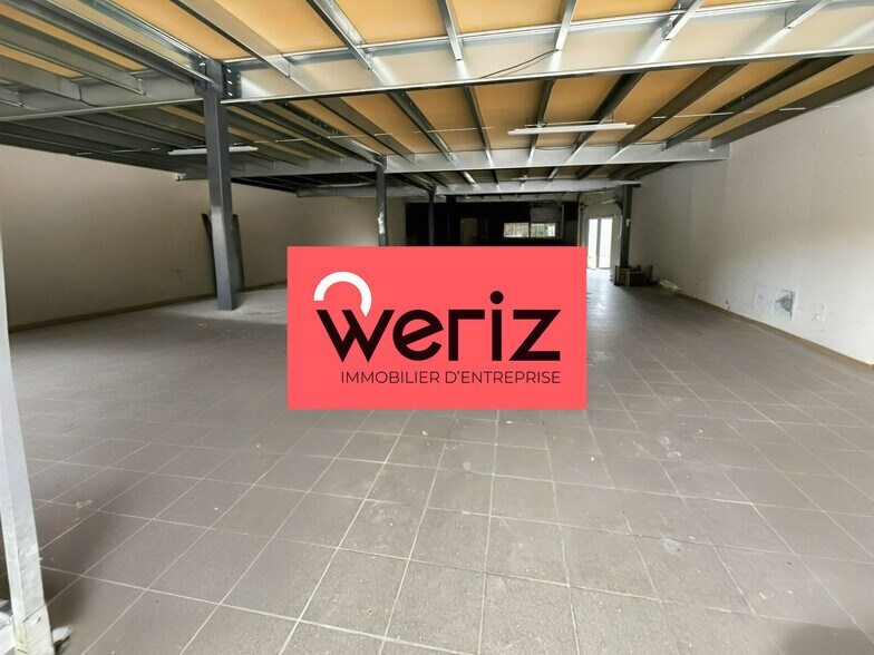 Flex dans Gémenos à louer - Photo du bâtiment - Image 2 de 7