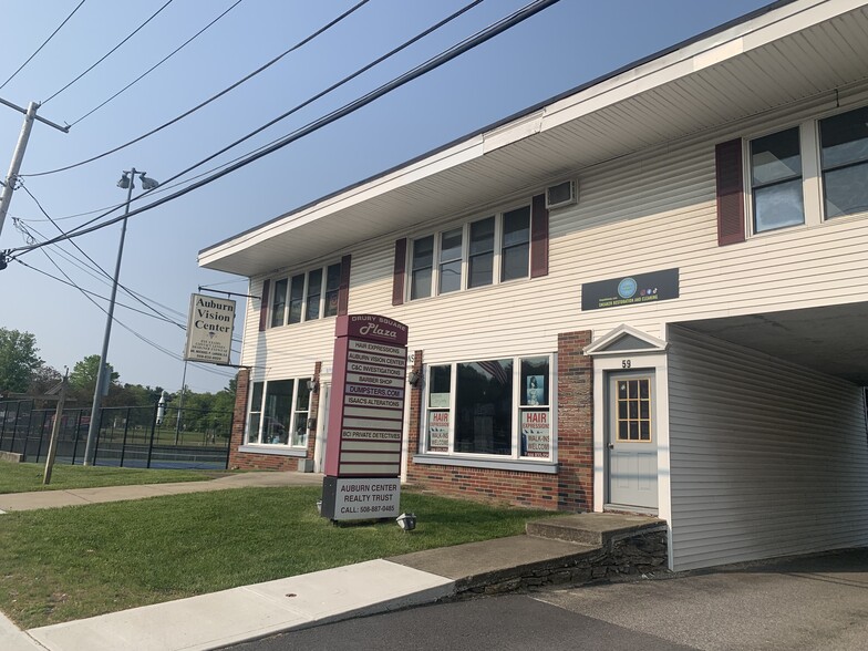 59-61 Auburn St, Auburn, MA à louer - Photo du bâtiment - Image 3 de 4