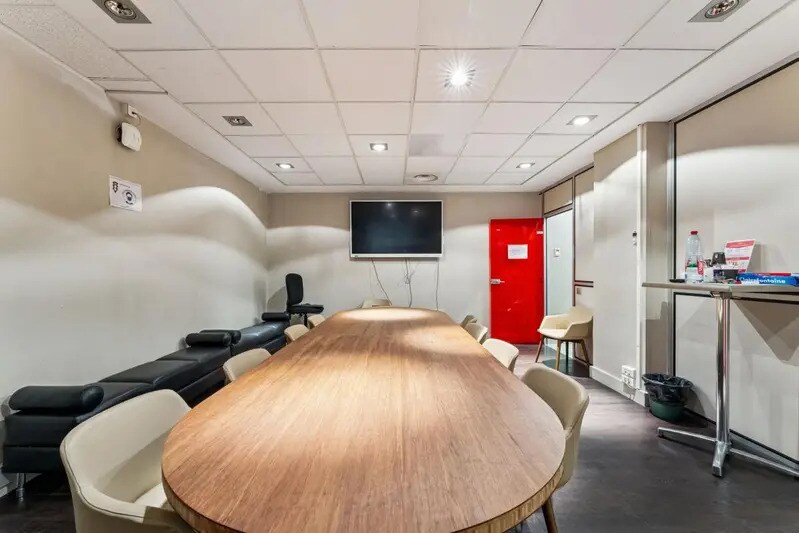 Bureau dans Paris à vendre - Photo du bâtiment - Image 2 de 14