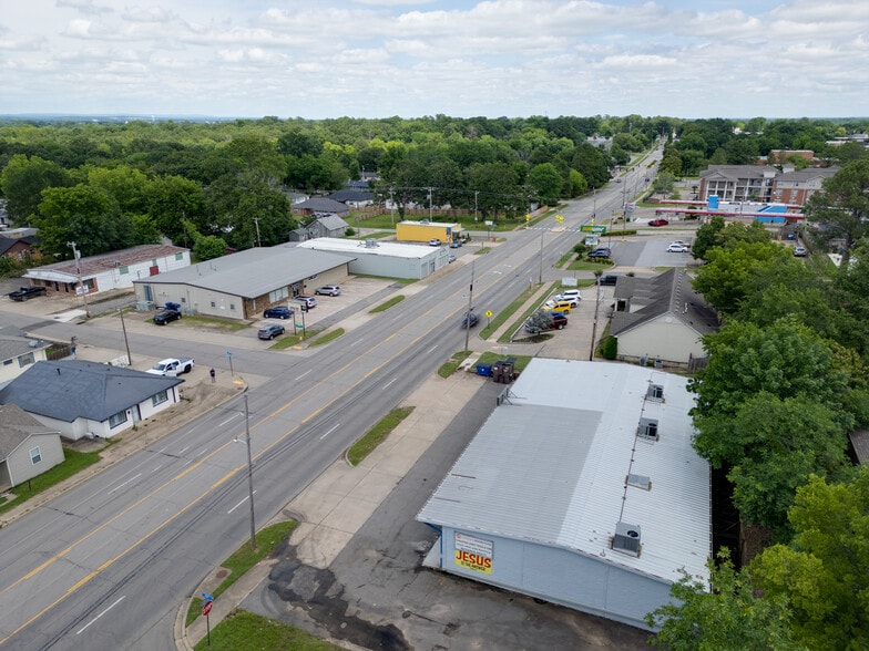 4612 Grand Ave, Fort Smith, AR for lease - Building Photo - Image 3 of 8