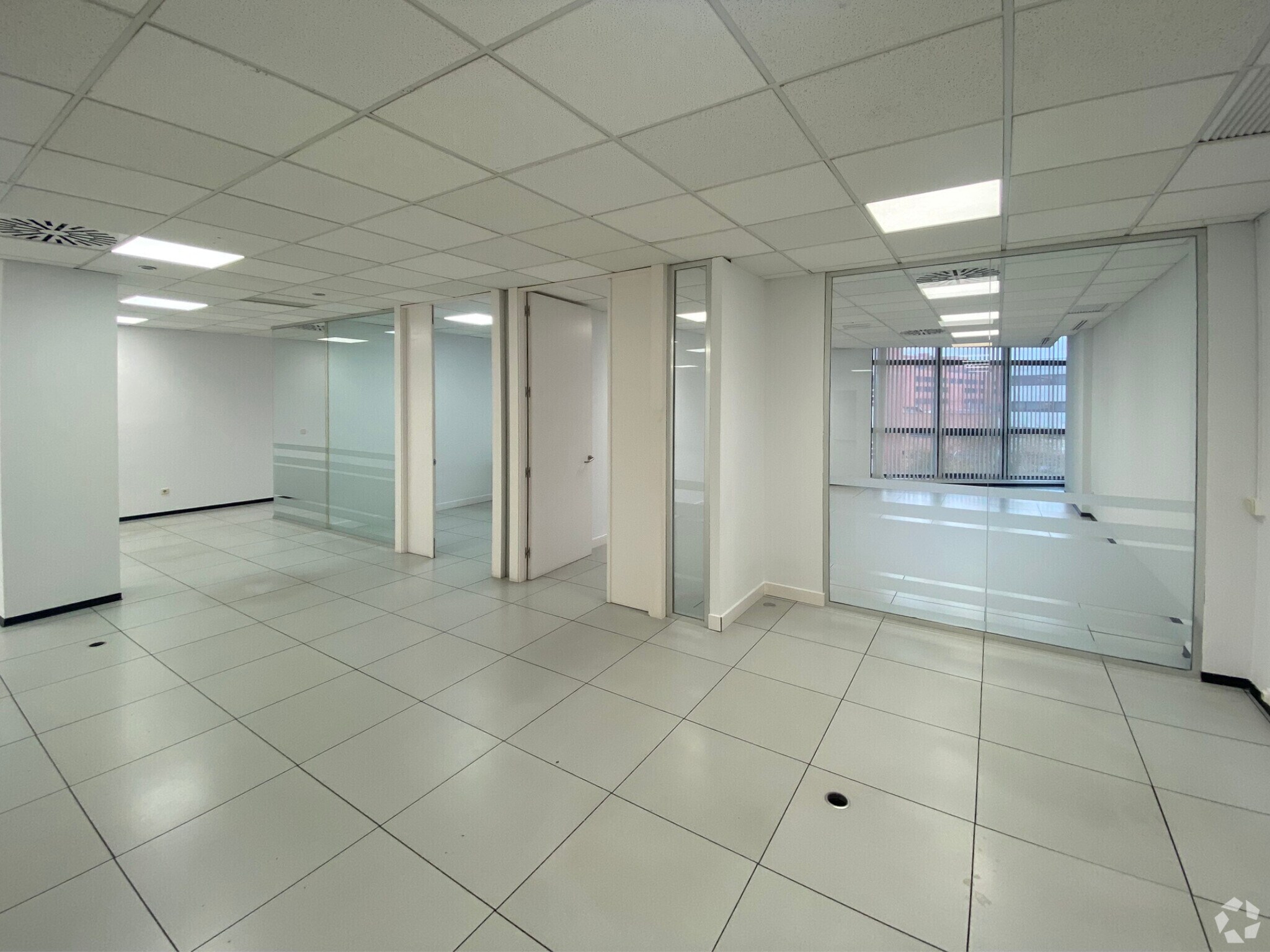 Calle Cronos, 20, Madrid, Madrid for lease Interior Photo- Image 1 of 13