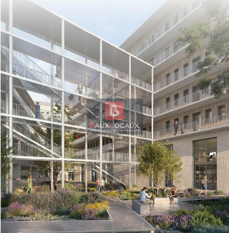 Retail in Avignon for lease Building Photo- Image 1 of 6
