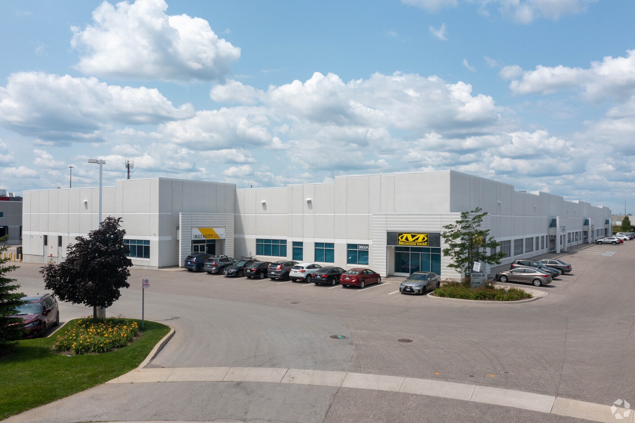 3800A Laird Rd, Mississauga, ON for lease Primary Photo- Image 1 of 8
