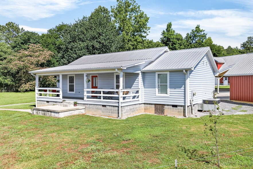105 Foothills Rd, Pikeville, TN à vendre - Photo du bâtiment - Image 3 de 47