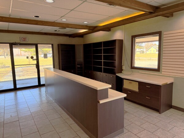 421 5th St, Centuria, WI à vendre - Photo intérieure - Image 2 de 14