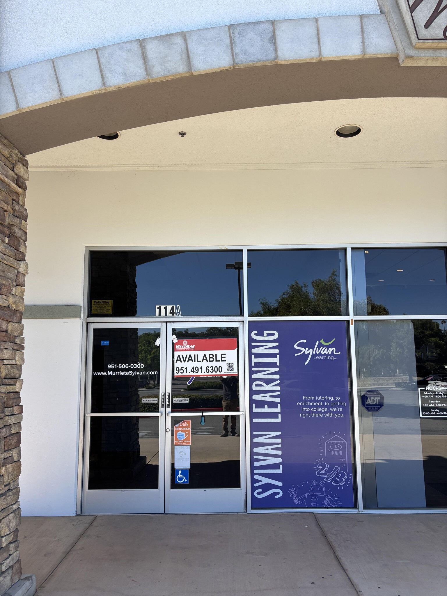 39400 Murrieta Hot Springs Rd, Murrieta, CA à louer Photo du bâtiment- Image 1 de 3