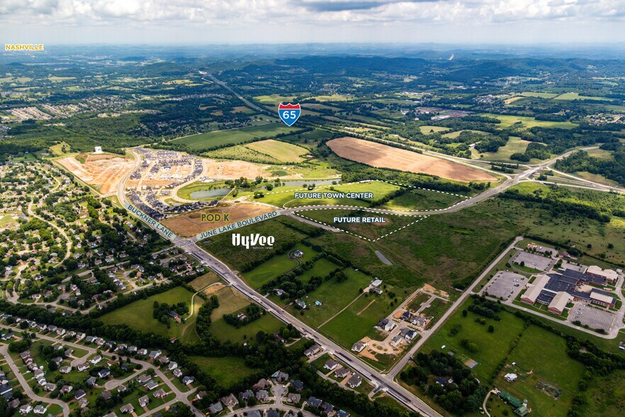 June Lake Blvd, Spring Hill, TN à vendre - Photo du bâtiment - Image 1 de 3