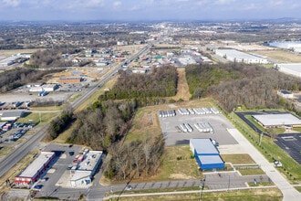 145 Maddox-Simpson Pkwy, Lebanon, TN for lease Interior Photo- Image 2 of 7