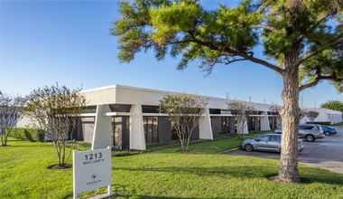 1000 N Post Oak Rd, Houston, TX à louer Photo intérieure- Image 1 de 1