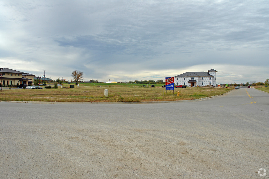 10206 E 79th Street South, Tulsa, OK for sale - Primary Photo - Image 1 of 1