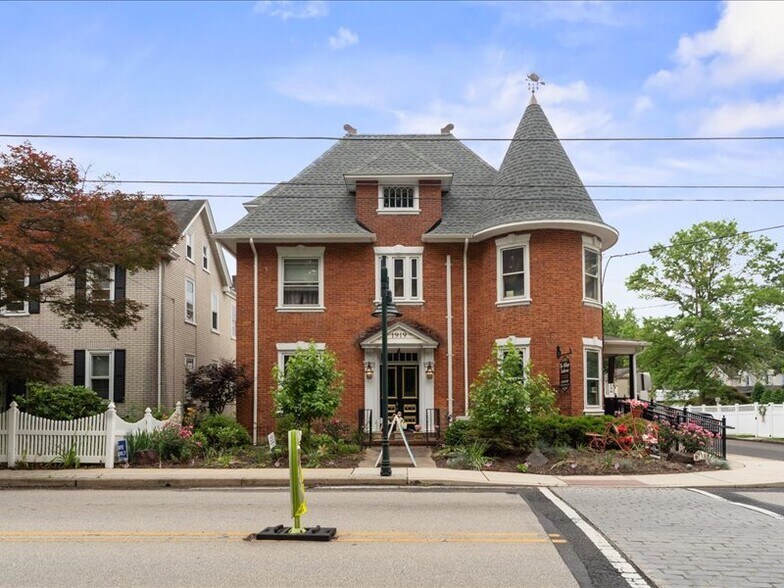 1919 W Point Pike, Lansdale, PA à vendre - Photo du bâtiment - Image 2 de 26