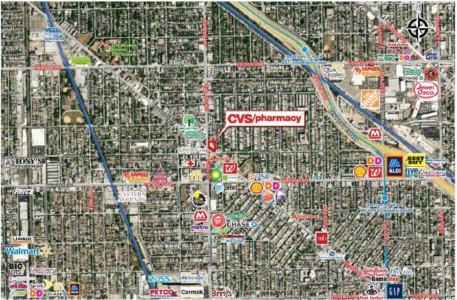 3311 N Pulaski Rd, Chicago, IL à louer - Photo du bâtiment - Image 3 de 10