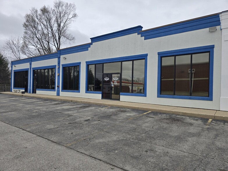 430 Swift Rd, Addison, IL for lease - Building Photo - Image 2 of 17