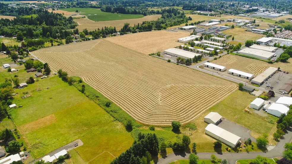 Riverside Dr, Mcminnville, OR à vendre - Photo principale - Image 1 de 1