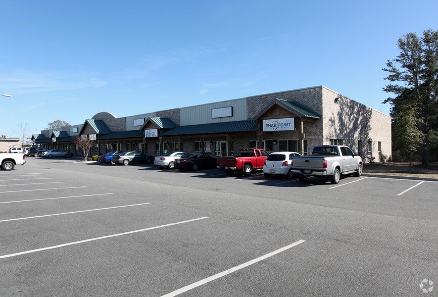 6626 Gordon Rd, Wilmington, NC for sale - Primary Photo - Image 1 of 25