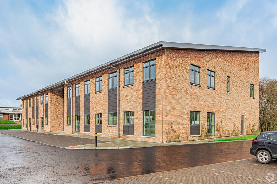 1 Acre Rd, Glasgow à louer - Photo du bâtiment - Image 2 de 2