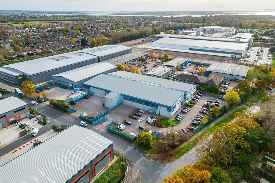 36 New Ln, Havant for lease - Building Photo - Image 2 of 2