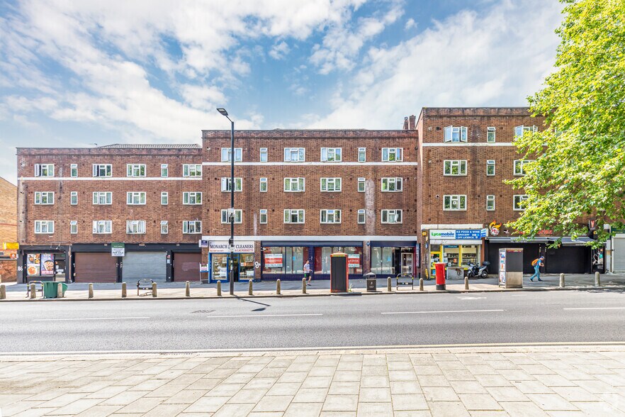 70-86 Clapham Park Rd, Londres à louer - Photo du bâtiment - Image 3 de 19