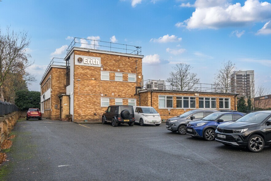 7 Queen St, Erith à louer - Photo du bâtiment - Image 3 de 10