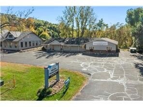 821 Us-8, Saint Croix Falls, WI à vendre - Photo du bâtiment - Image 2 de 24