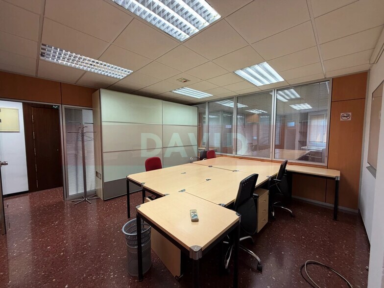 Bureau dans Barcelone, Barcelona à louer - Photo du bâtiment - Image 2 de 4