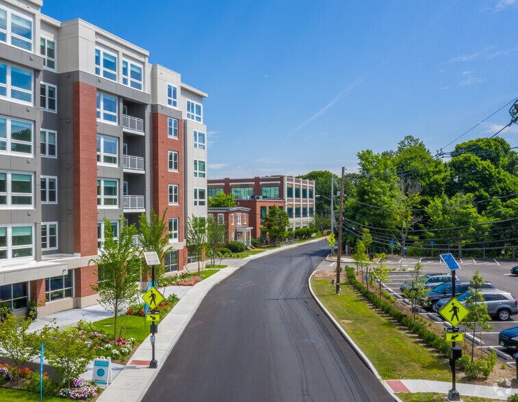 55-95 West St, Walpole, MA à louer - Photo du bâtiment - Image 3 de 23