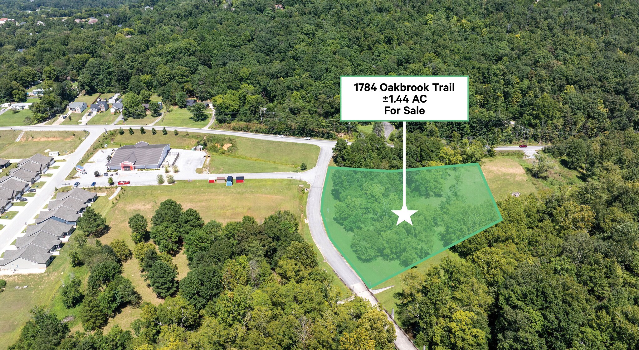 1784 Oakbrook Trail, Ooltewah, TN for sale Primary Photo- Image 1 of 4