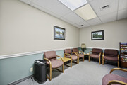 WAITING ROOM-6750