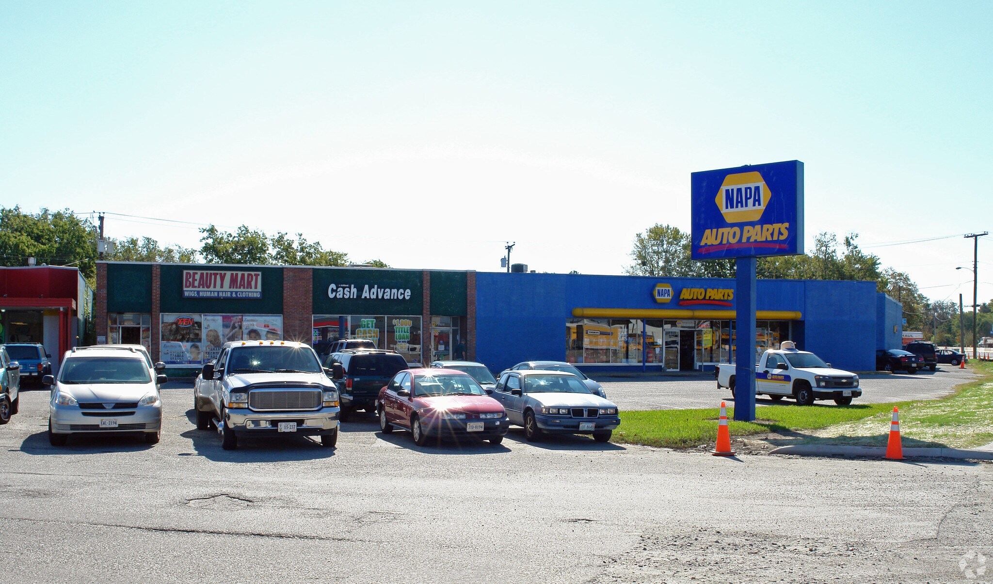 1926-1930 N Armistead Ave, Hampton, VA à vendre Photo du bâtiment- Image 1 de 5