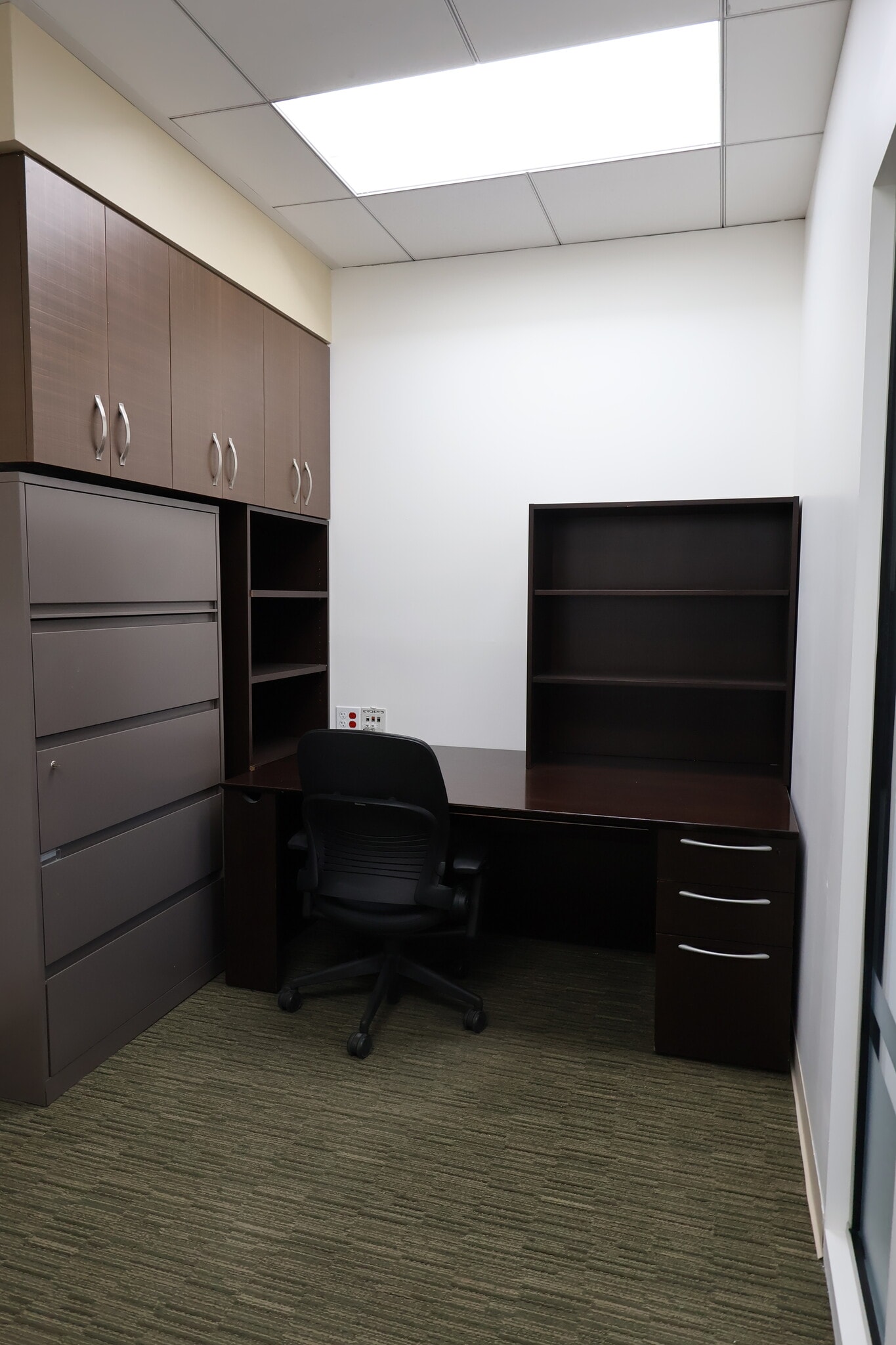 75280 Highway 111, Indian Wells, CA for lease Interior Photo- Image 1 of 4