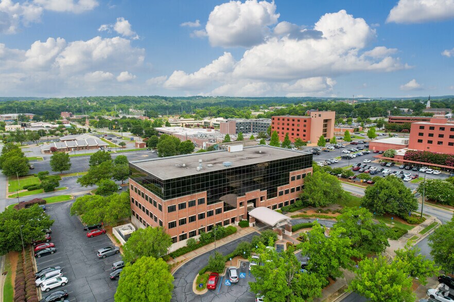 705 17th St, Columbus, GA à louer - Photo du bâtiment - Image 2 de 10