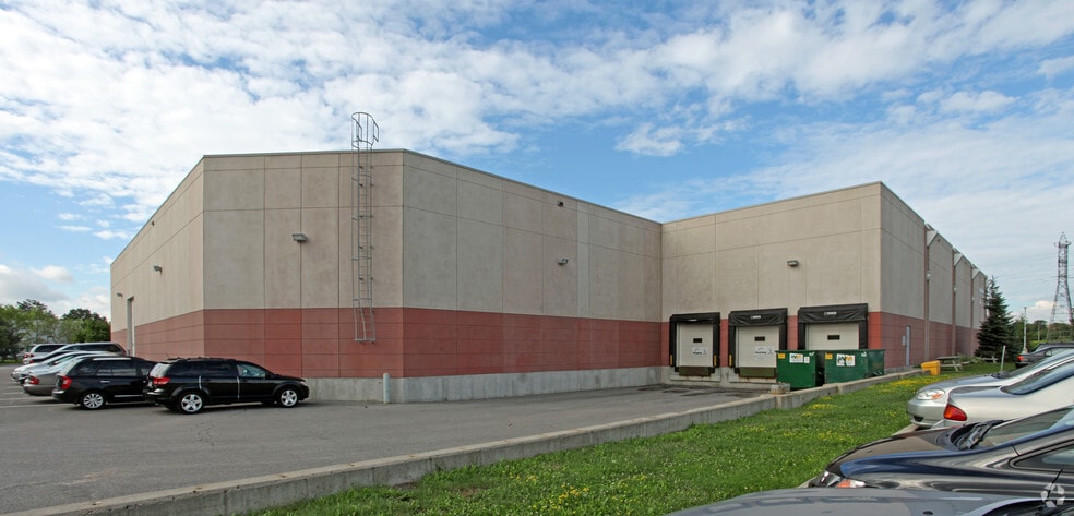 110 Clegg Rd, Markham, ON for lease - Building Photo - Image 2 of 4