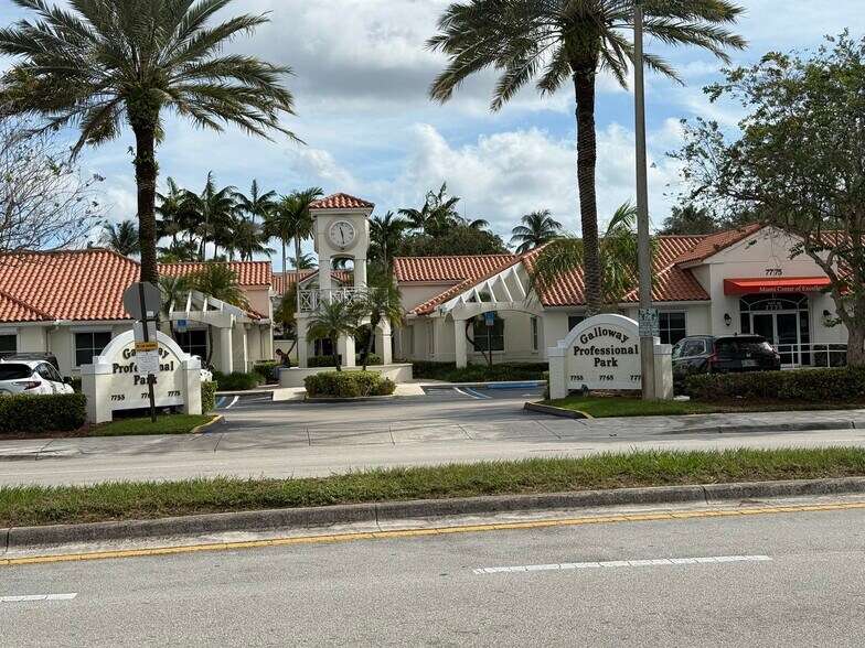 7765 SW 87th Ave, Miami, FL à vendre - Photo du bâtiment - Image 3 de 18