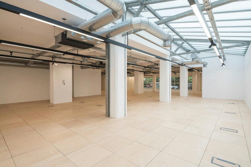 206-212 St John St, London for lease - Building Photo - Image 2 of 20