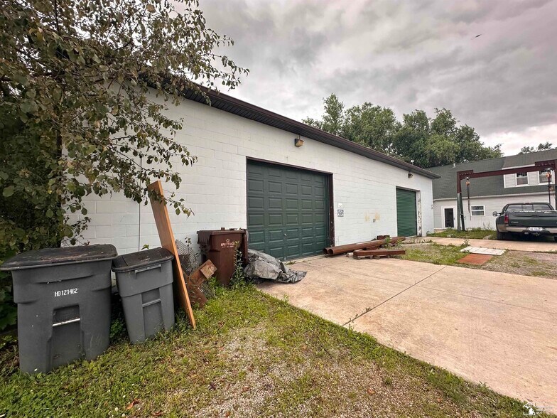 420-440 Carey St, Deerfield, MI à vendre - Photo du bâtiment - Image 2 de 20