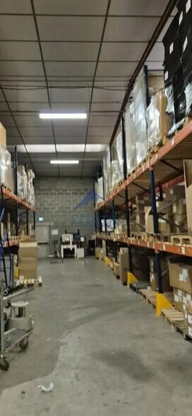 Flex dans Chassieu à louer - Photo du bâtiment - Image 2 de 13