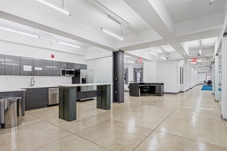 295 Madison Ave, New York, NY à vendre Photo intérieure- Image 2 de 10