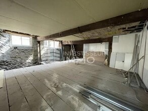 Commerce de détail dans Melun à louer Photo intérieure- Image 2 de 3