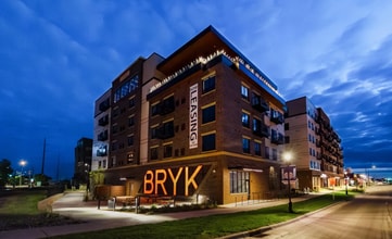 401 Broadway Ave N, Rochester, MN for lease Building Photo- Image 1 of 4