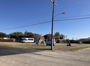 6540 Victoria Ave, Dallas, TX for lease Building Photo- Image 1 of 2