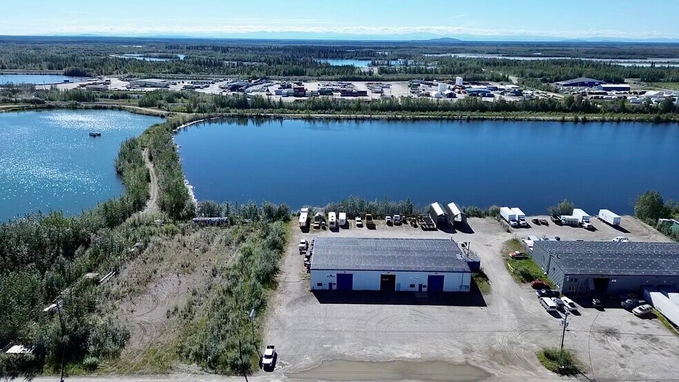 1285 Queens Way, Fairbanks, AK à vendre - Photo du bâtiment - Image 3 de 65