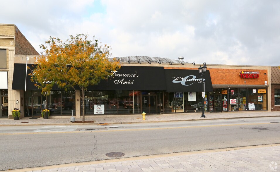 174-176 N York Rd, Elmhurst, IL à vendre - Photo du bâtiment - Image 3 de 13
