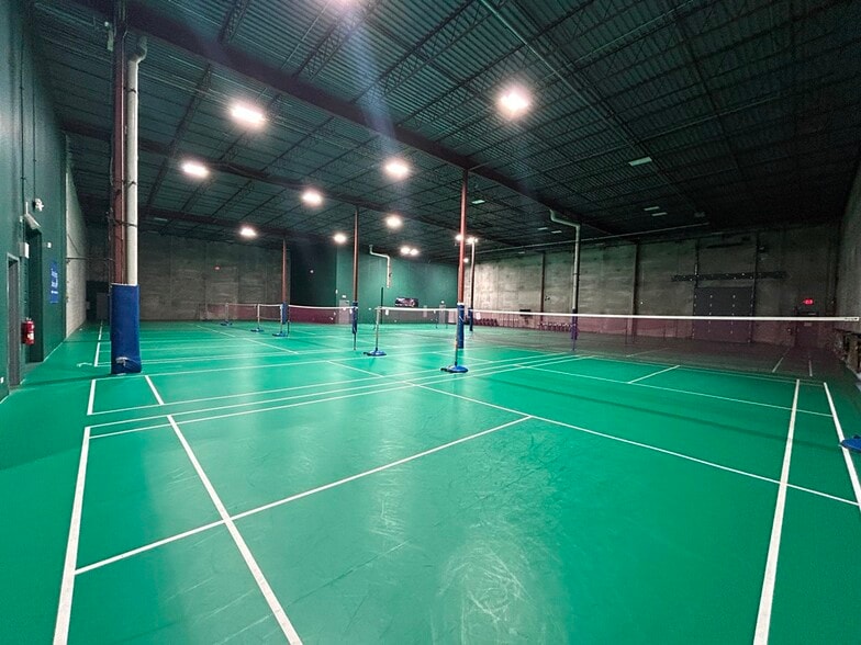 8150 Lehigh Ave, Morton Grove, IL for sale - Building Photo - Image 3 of 21