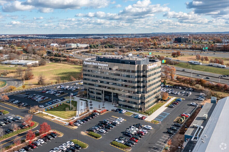 581 Main St, Woodbridge, NJ à louer - Aérien - Image 2 de 6