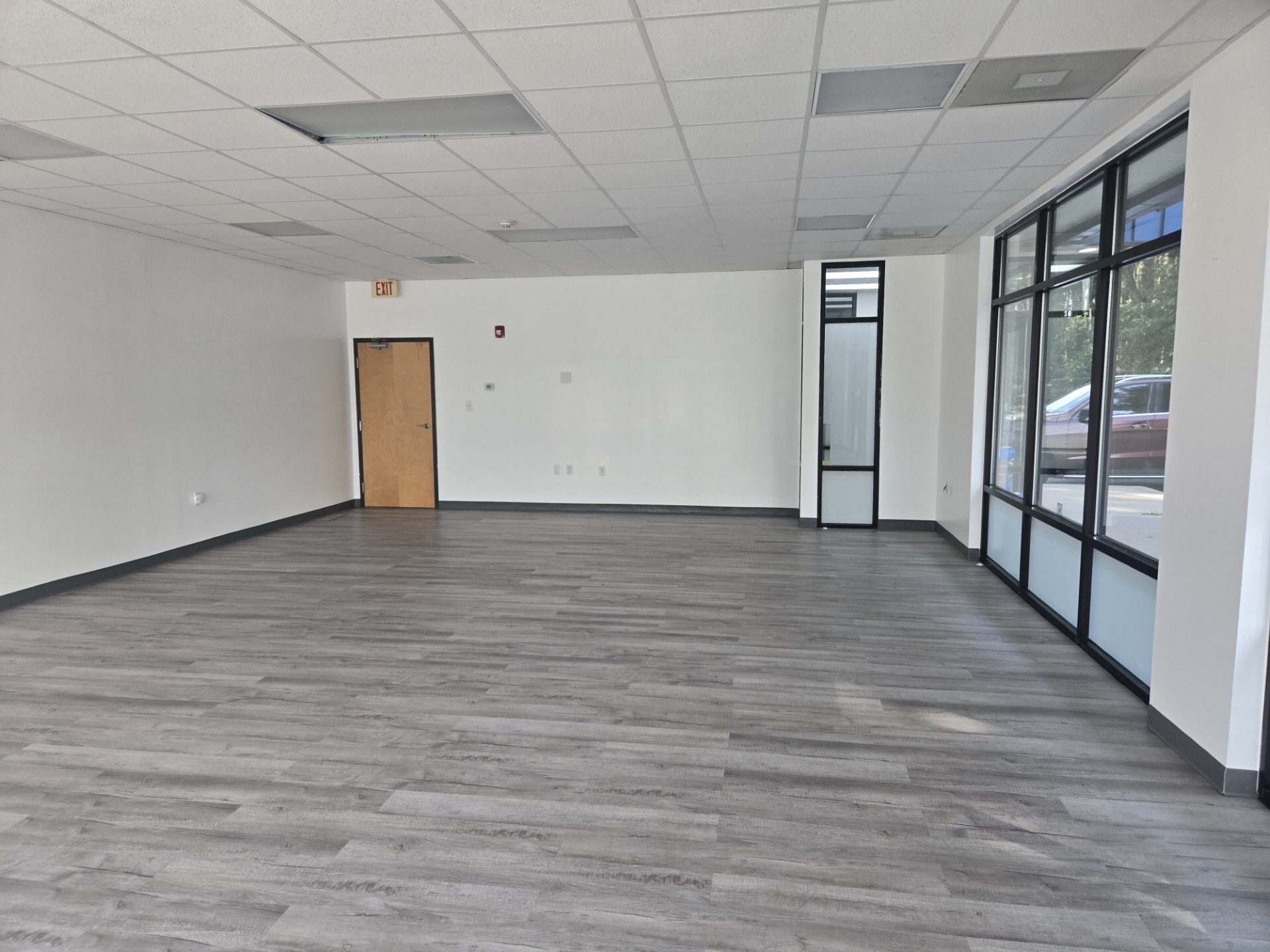 30305 Vines Creek Rd, Dagsboro, DE for lease Interior Photo- Image 1 of 5