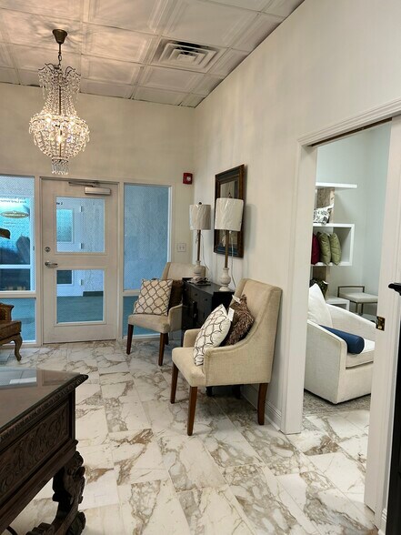 224 E Garden St, Pensacola, FL à vendre - Photo du bâtiment - Image 1 de 48